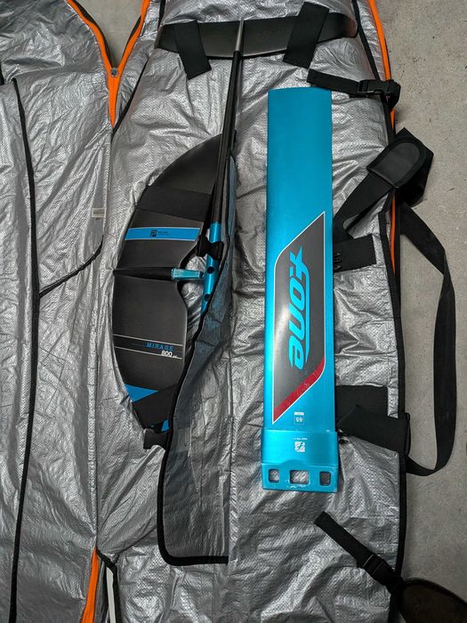 Hydrofoil e prancha F-One