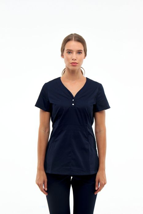 Продам фирменный медицинский костюм IN WHITE