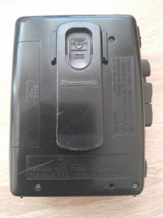 Кассетный плеер Panasonic RQ-V75