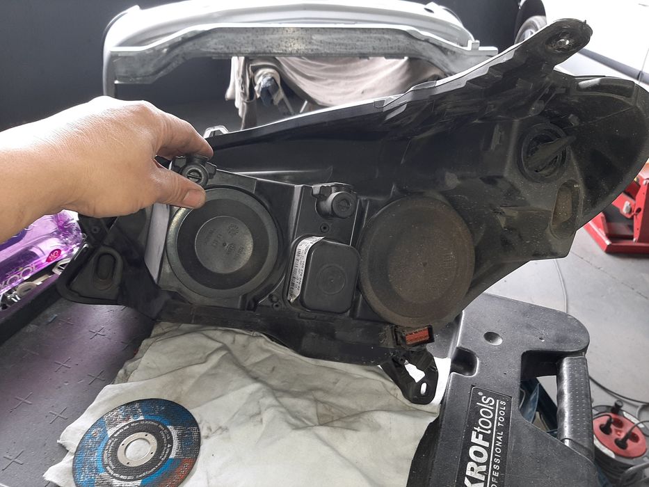 Farol dirt. Opel Astra H
