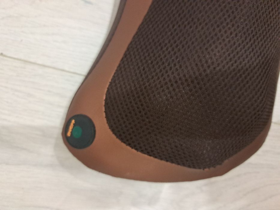 Масажна подушка Car & Home Massage Pillow
