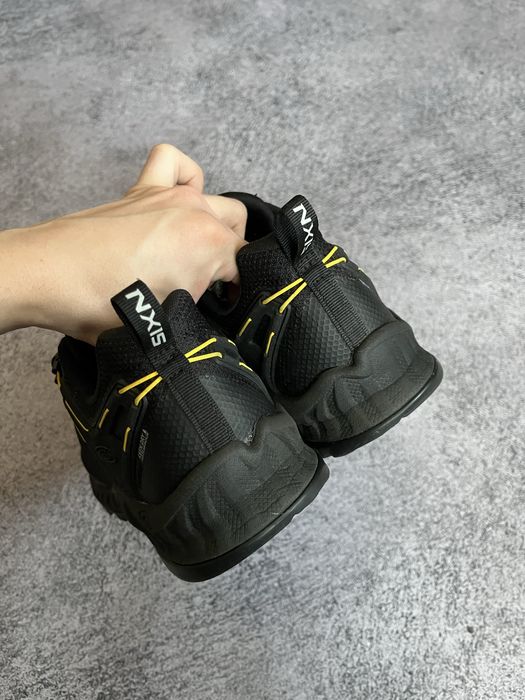 Мужские трекинговые кроссовки KEEN Nxis Evo Waterproof / размер 42