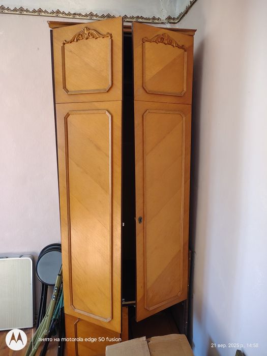 Віддам меблі Б/В