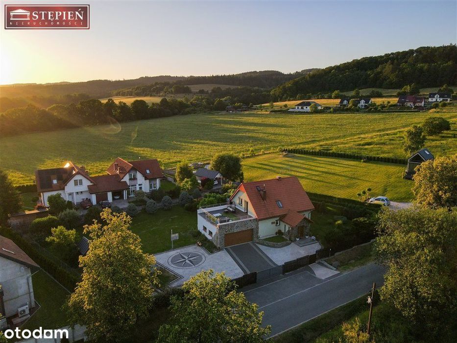Dom z pięknym ogrodem i widokiem na Śnieżke.