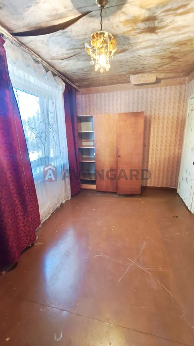 Продам 3 кімнатну квартиру в цегляному будинку