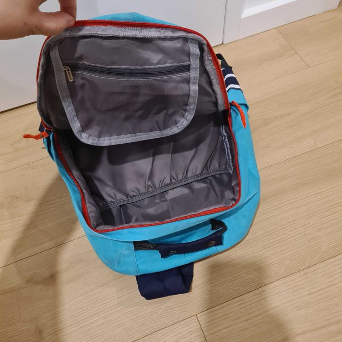 Mochila Nova Alças acolchoadas reguláveis