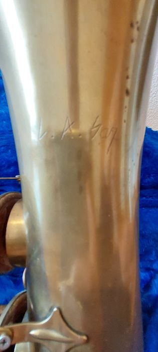 Saxofone Tenor - L.A (USA) RARO!!! (oferta de estojo)
