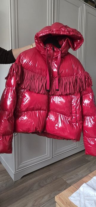 Sprzedam kurtkę czerwoną