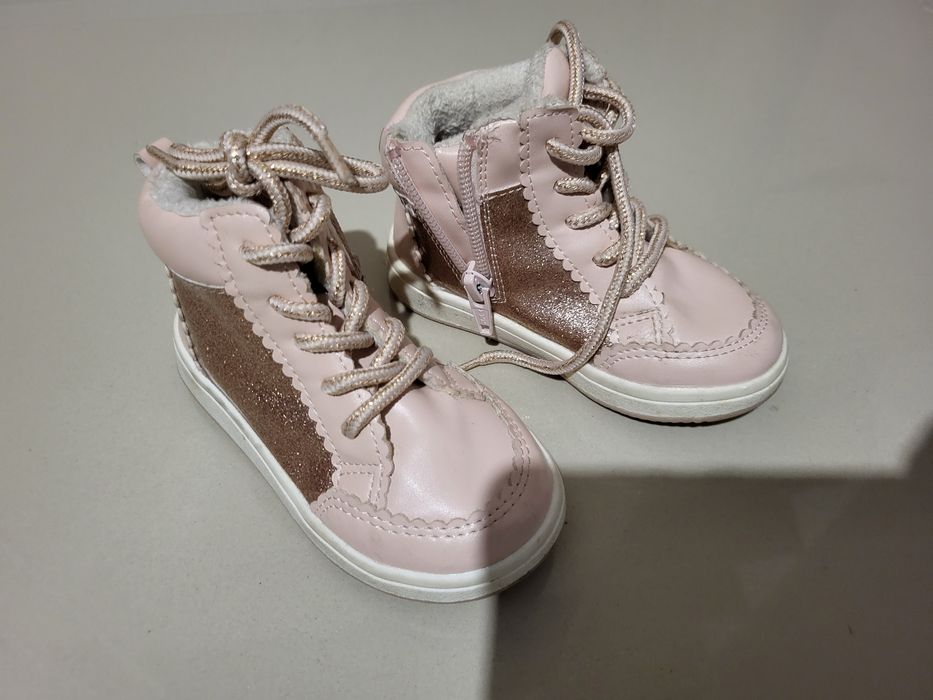 Buty dziecięce 22