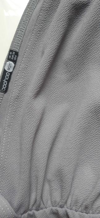 Boohoo 38 szare body