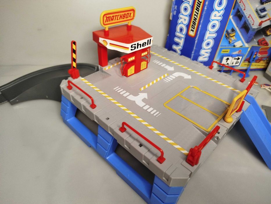 Garaż Matchbox  MotorCity w pudełku