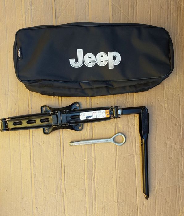 Домкрат Ключ Крюк Jeep Compass 2017 - 26 рік