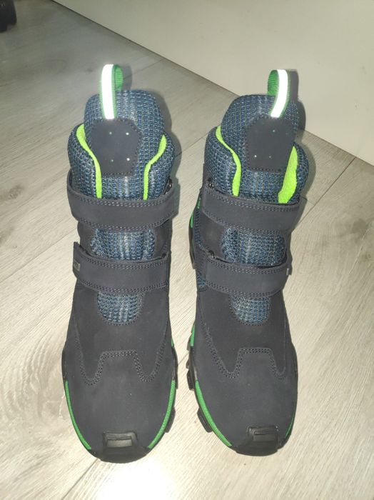 Buty zimowe Bartek roz. 38, nowe
