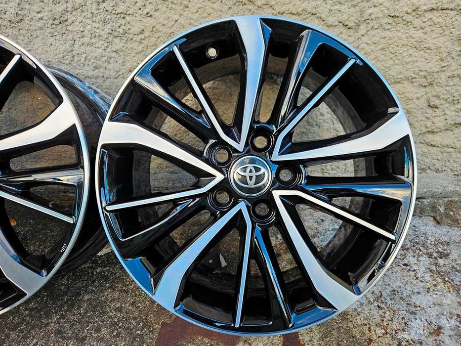Felgi 17'' TOYOTA Avensis T29 T27 Verso Corolla Yaris Cross Auris C-HR LEXUS SUZUKI ORYGINALNE jak NOWE