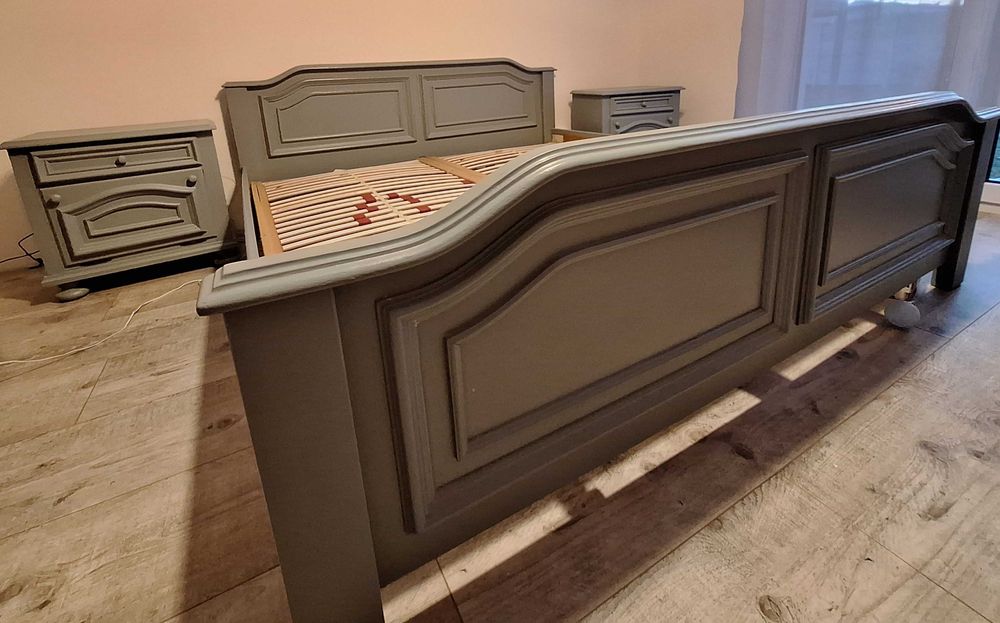 Łóżko drewniane + szafki nocne