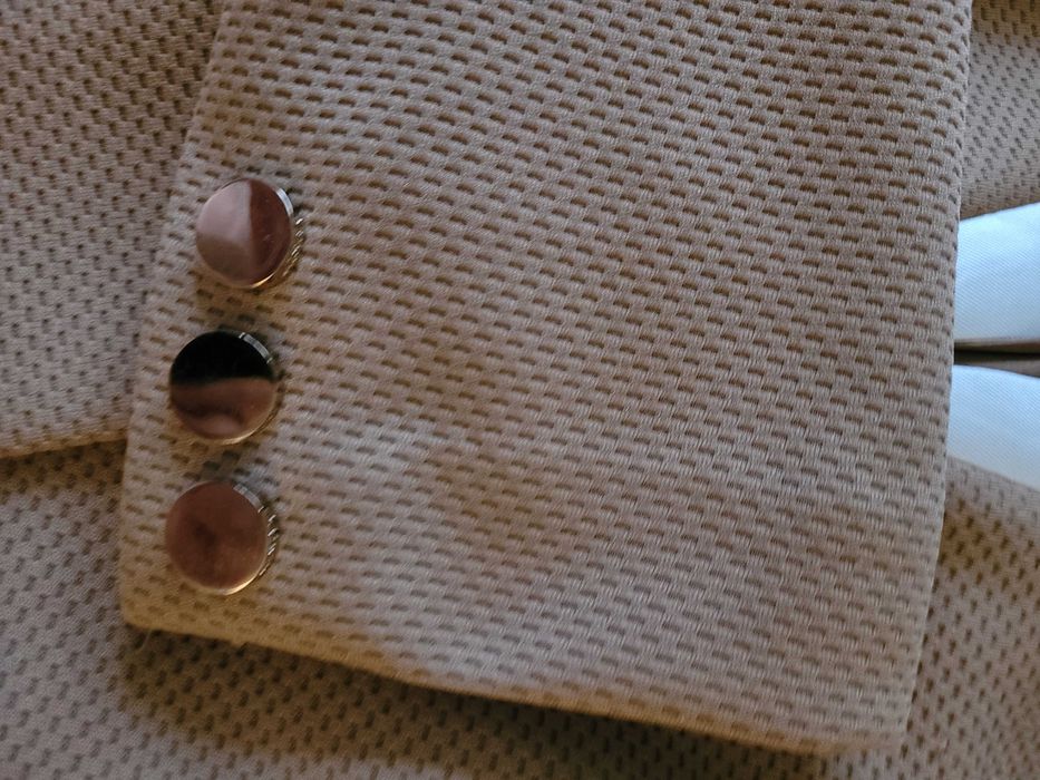 Żakiet damski elegancki w kolorze camel