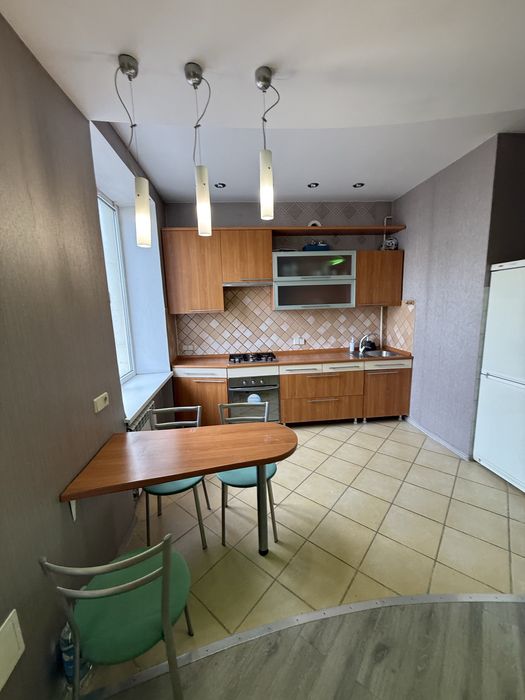 Продам сталінку ,  Проспект Героев Харькова, 40/42