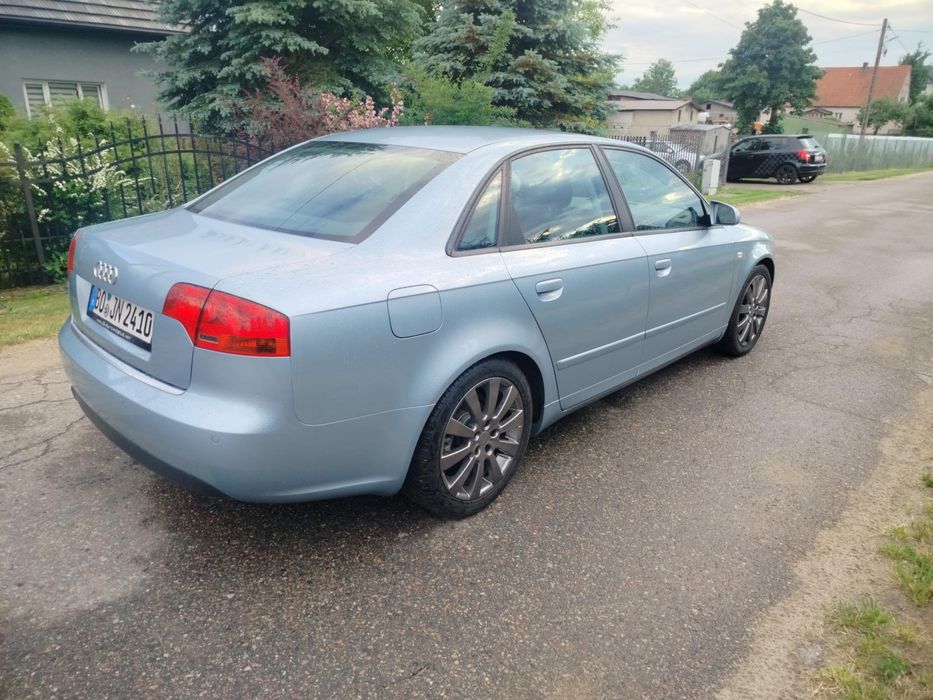 Samochód Audi A4