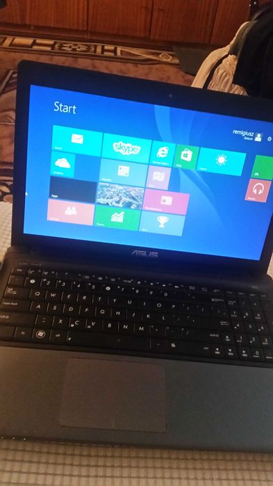 Sprzedam używany laptop Asus Intel Core i3-2328M CPU 2,2 GHz