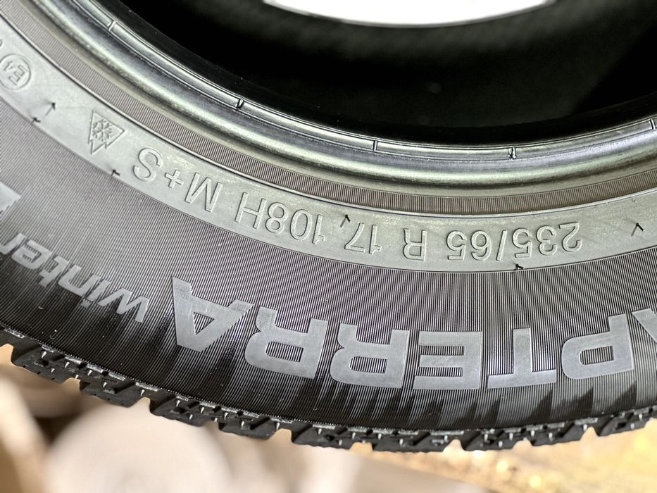 235/65 R17 Apollo Apterra