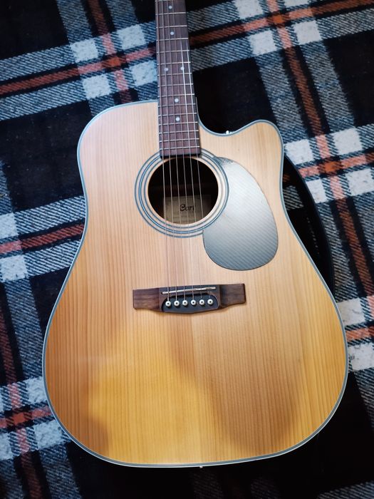 Gitara elektroakustyczna Cort MR600F NS