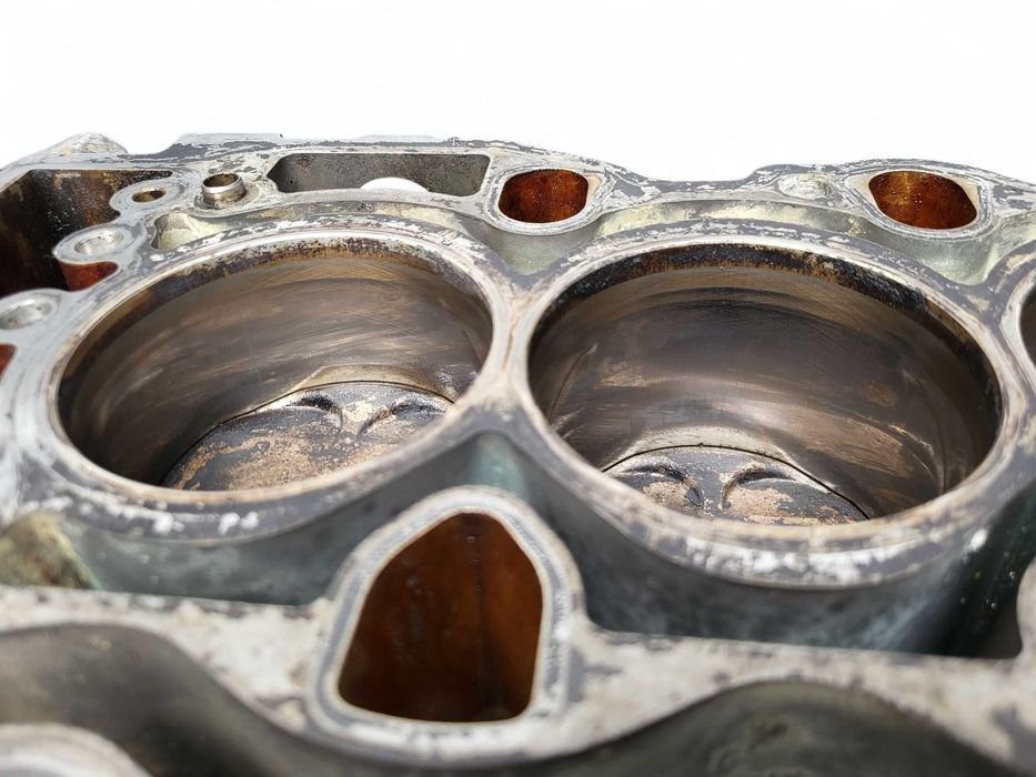 Блок двигателя / мотора BMW E46 E90 E91 X3 E83 1.8 2.0