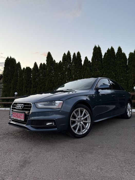 Audi a4 b8 2015 рік