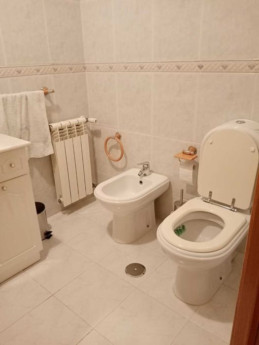 Arrenda-se quarto em Leiria