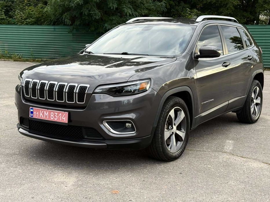 Продам Jeep Cherokee
