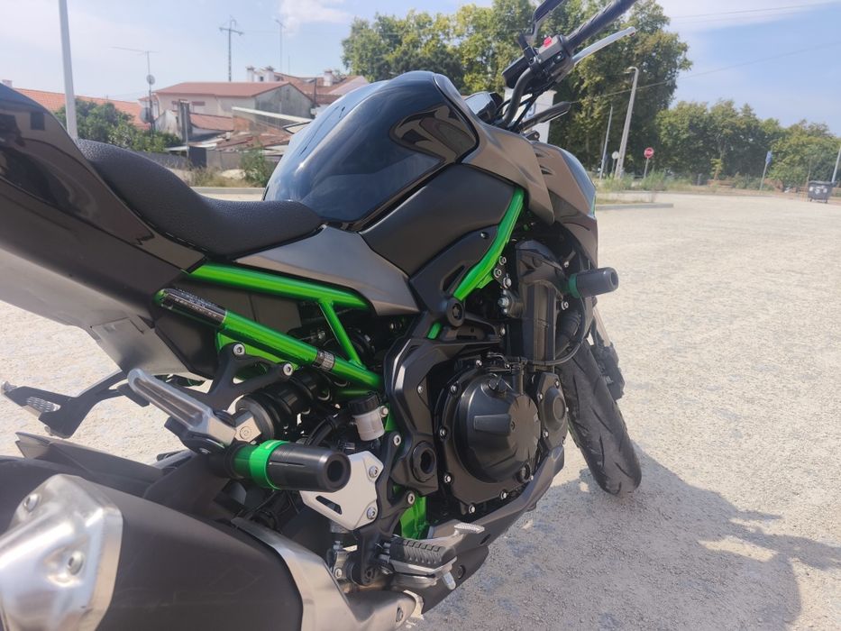 Kawasaki z900 2024 com 2000kms