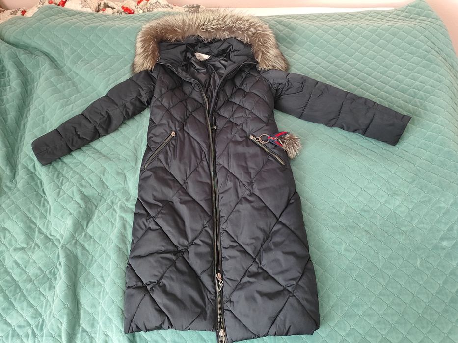 Пуховик зимовий жіночий з чорнобуркою