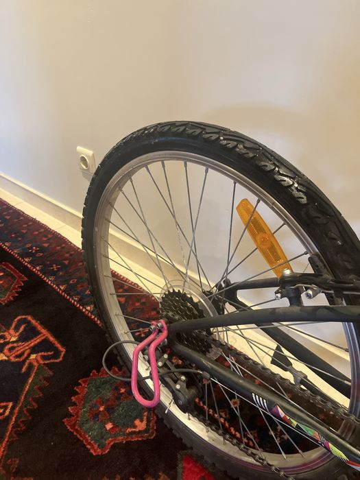 Bicicleta btwin roda 24, mudanças Shimano, em muito bom estado