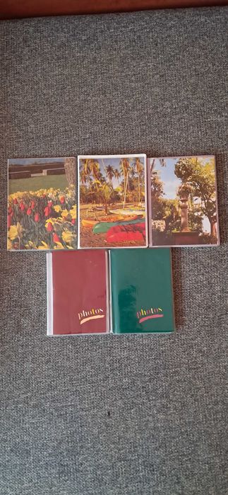 Sprzedam albumy na zdjęcia.