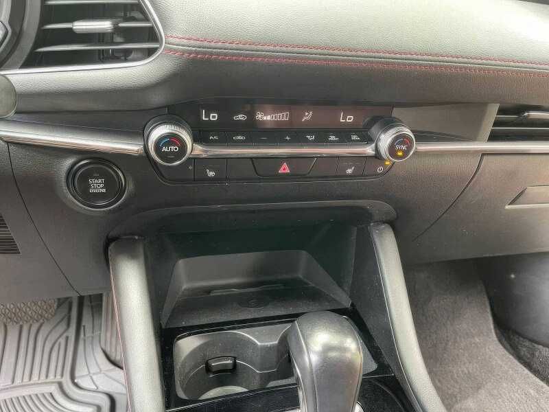 2024 Mazda Mazda3 Sedan 2.5 S Carbon Edition