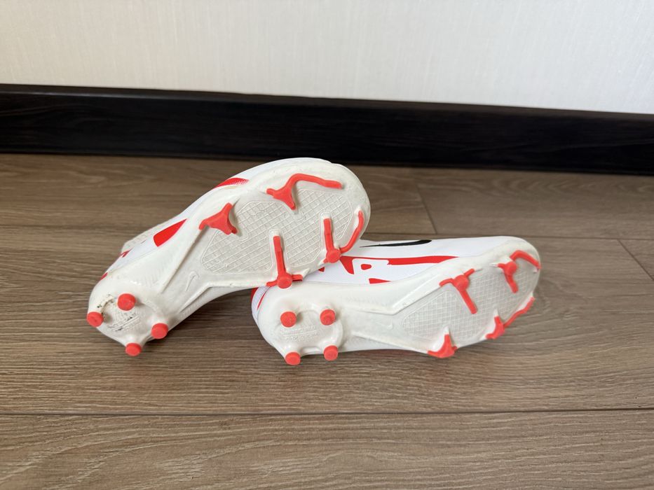 Бутси без шнурків Nike Air mercurial 28.5 розмір