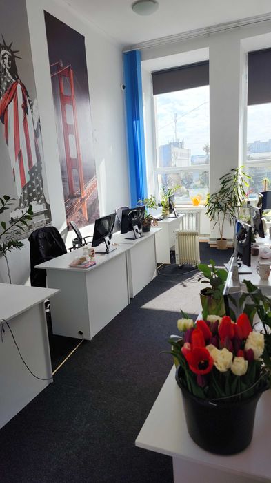 Здається в суборенду офіс 25,43 кв.м. на Майдані Незалежності 3, 4-ий поверх