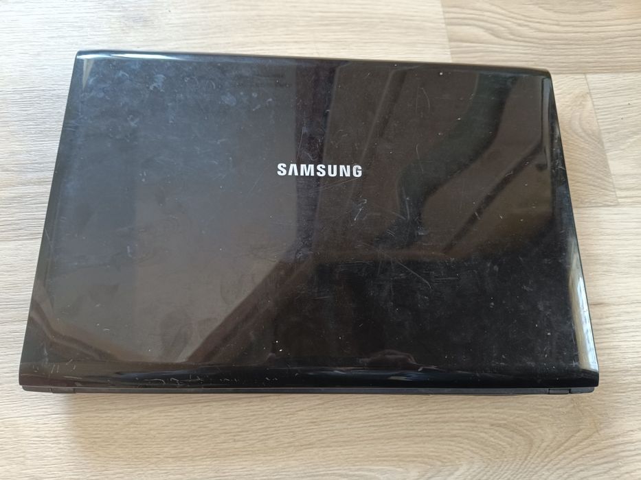 Ноутбук Samsung R522 (NP-R522) на запчасти мастерам / Донор