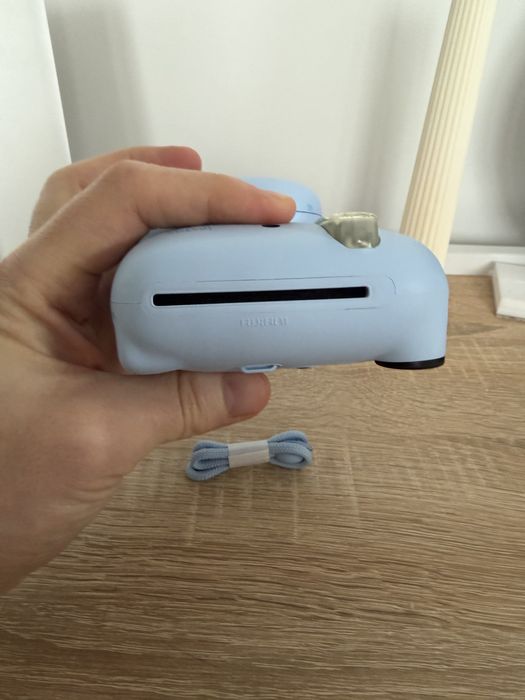 Фотоапарат миттєвого друку Instax Mini 12 blue світло блакитний