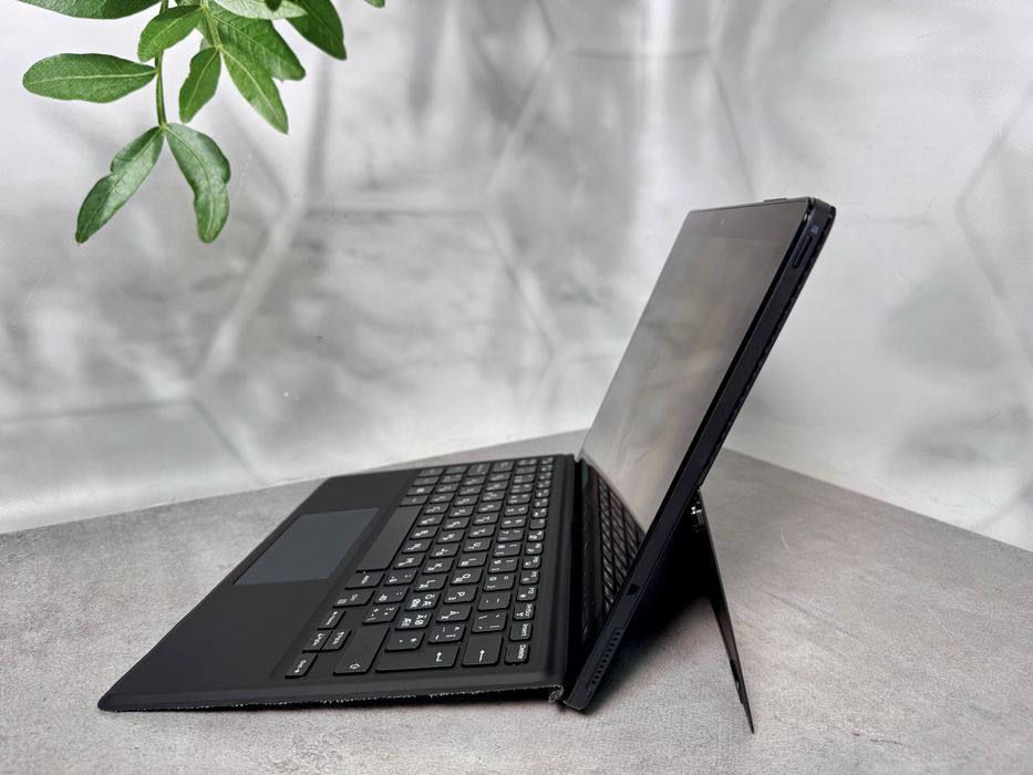Ноутбук Dell Latitude 5285 / i3-7100U / 4GB / SSD 128GB / 12.3" FHD Touch / 2в1 планшет + ноутбук