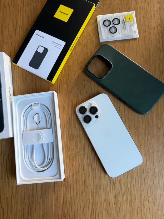 iPhone 16 PRO 256 GB + dodatki