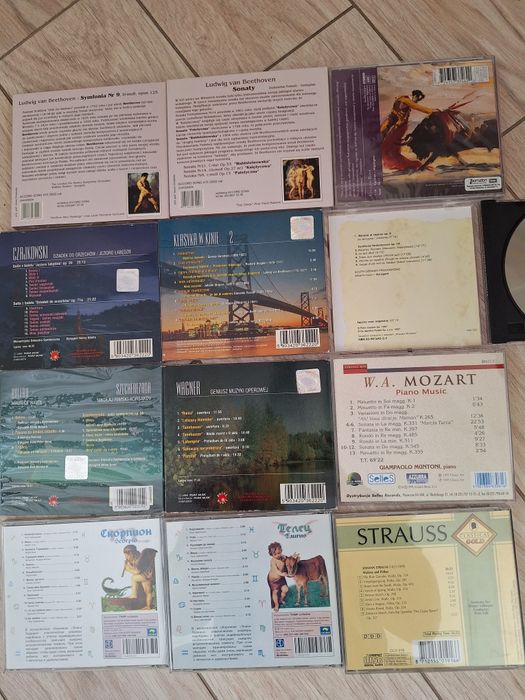 Класична музика на фіpміних та ліцензійнихСD