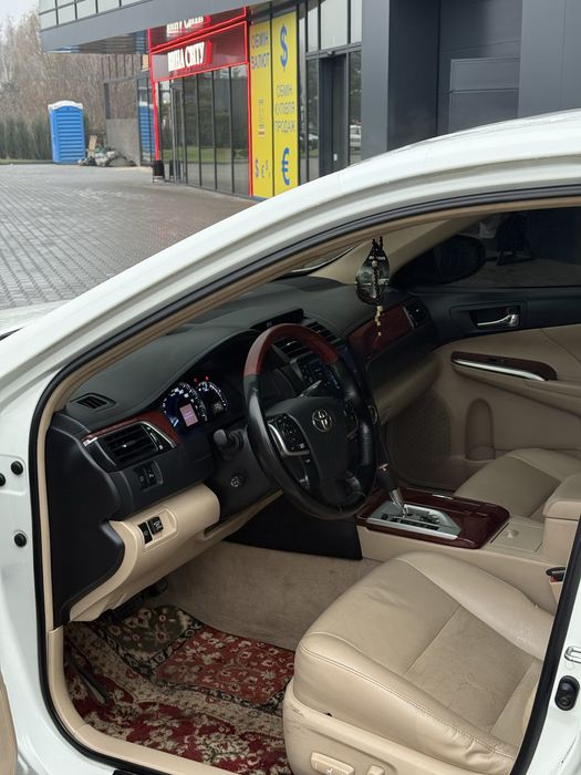 Camry 50 максимальная,не крашенная