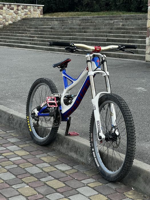 Деребан! Продам деталі від specialized demo 8