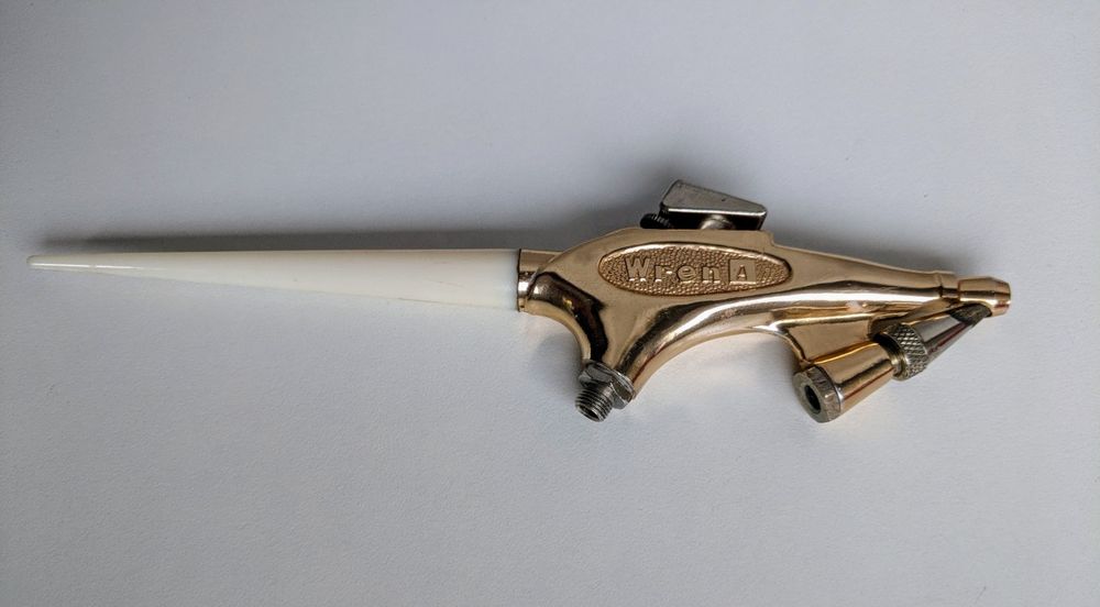 Pistolet do malowania aerografem Wren Model A firmy Binks