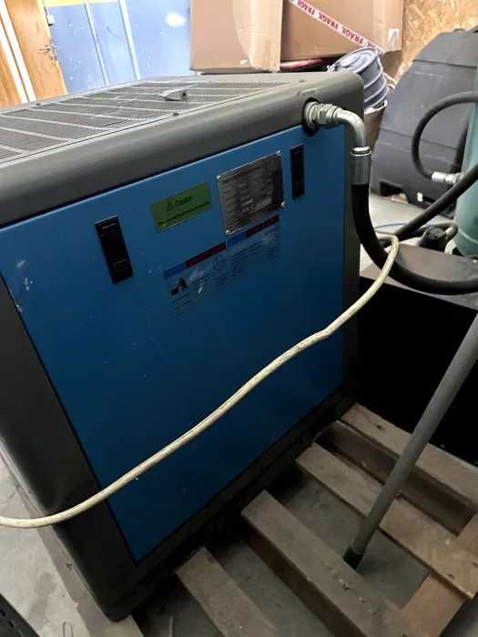 Compressor de parafuso 7.5cv (usado)