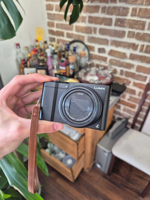 Panasonic Lumix TZ100 + bateria + ładowarka uniwersalna | przebieg 1000 zdjęć
