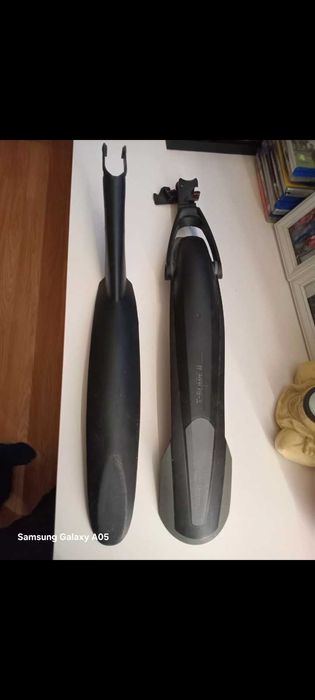 Dois esquadra da lamas para bicicleta