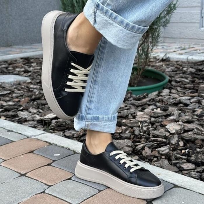 Кросівки шкіряні