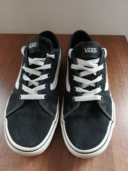 Czarne Vansy r.39