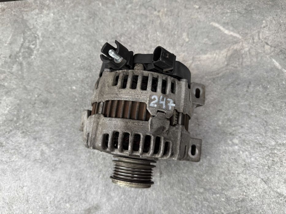 Генератор Ford Kuga 2.5 Volvo C30 C70 S40 V50 2.4